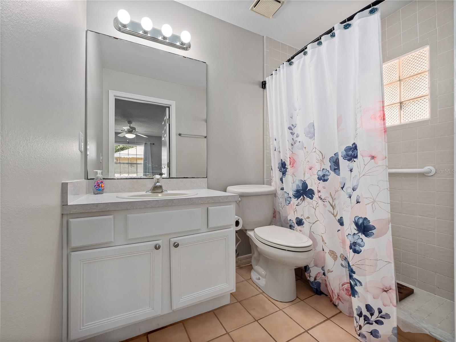 Image 40 of 91 For 25731 Lido Ave