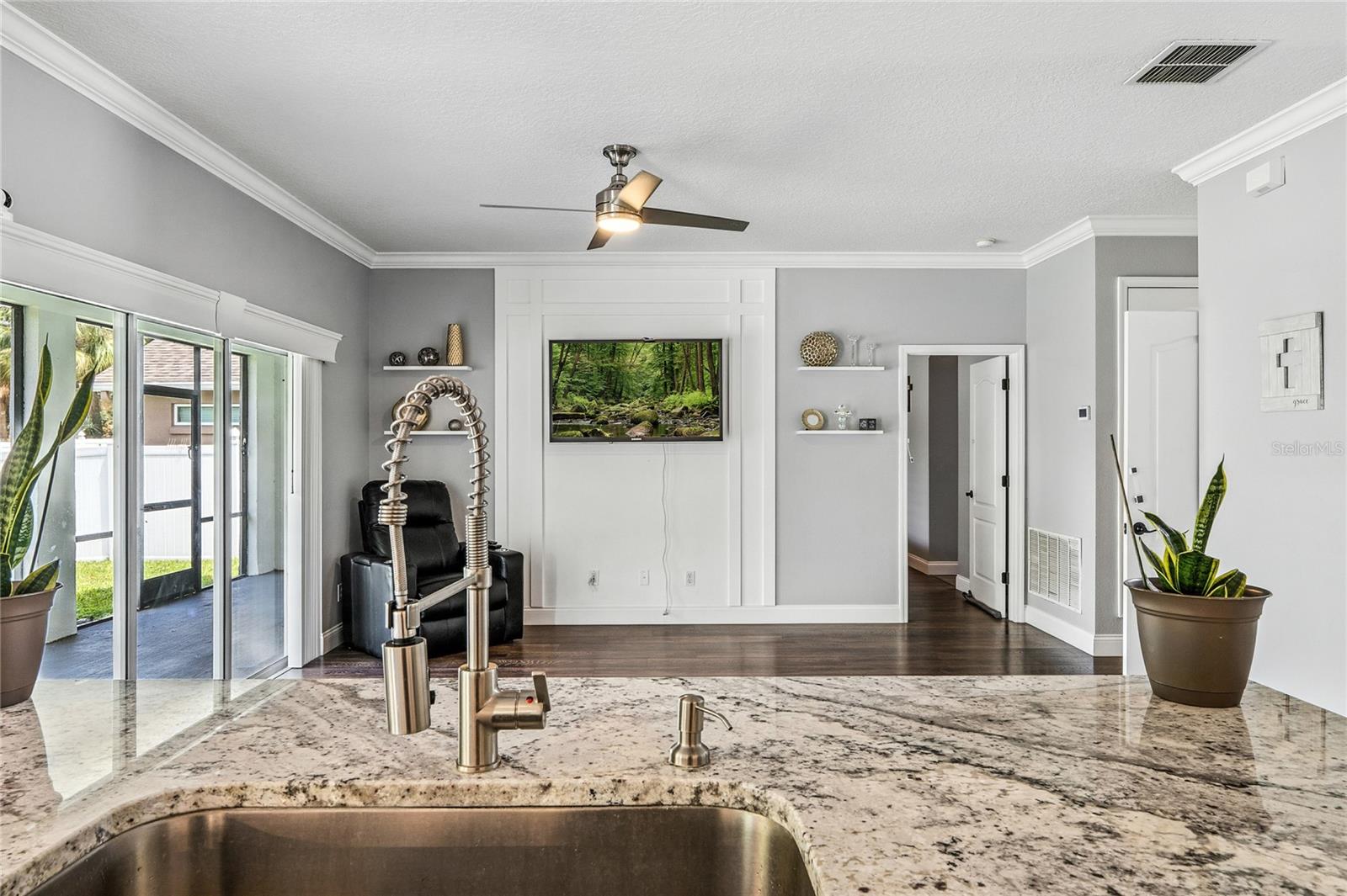 Image 19 of 34 For 128 Calabria Springs Cove