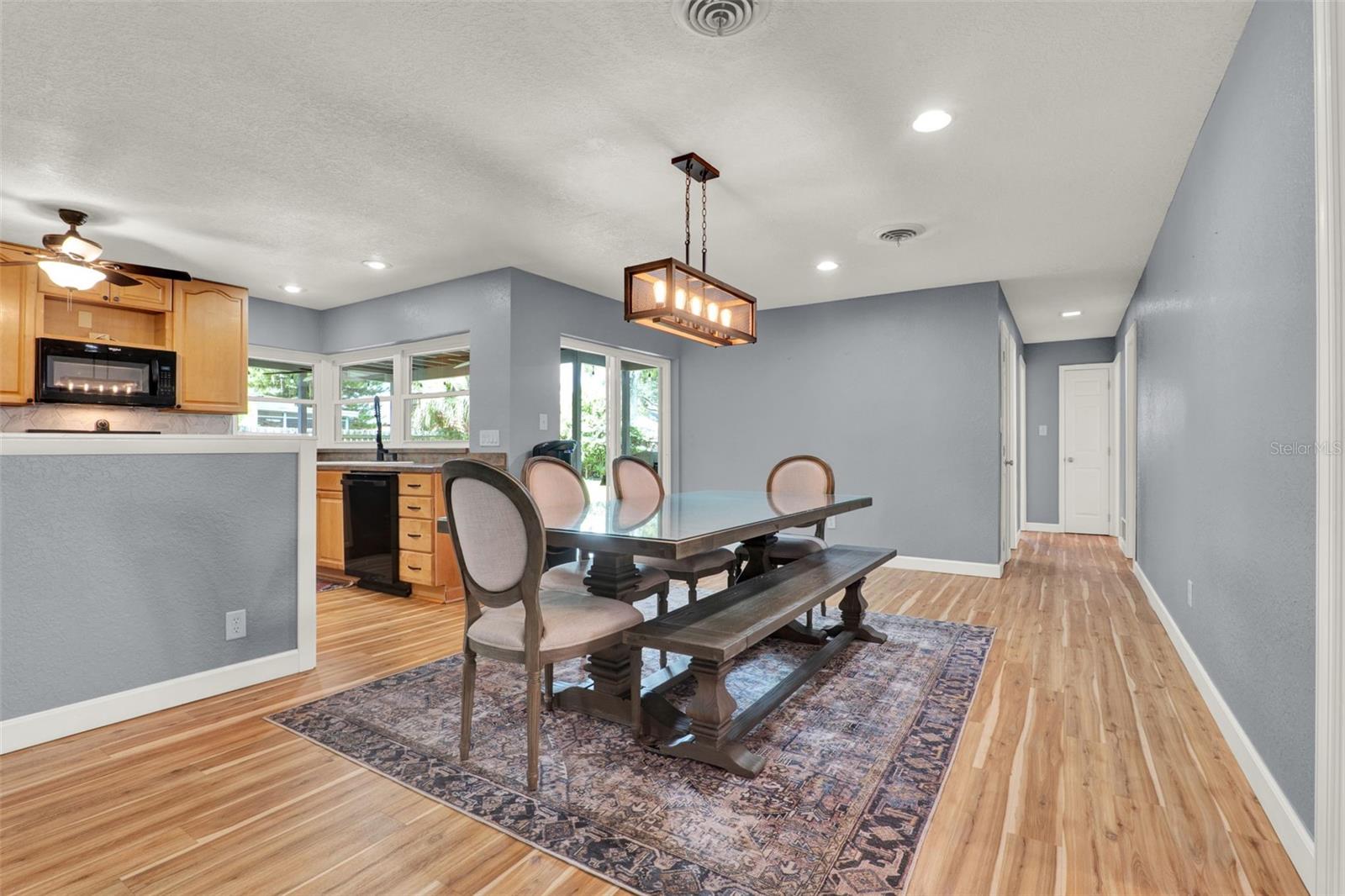 Image 11 of 36 For 1411 Glastonberry Road