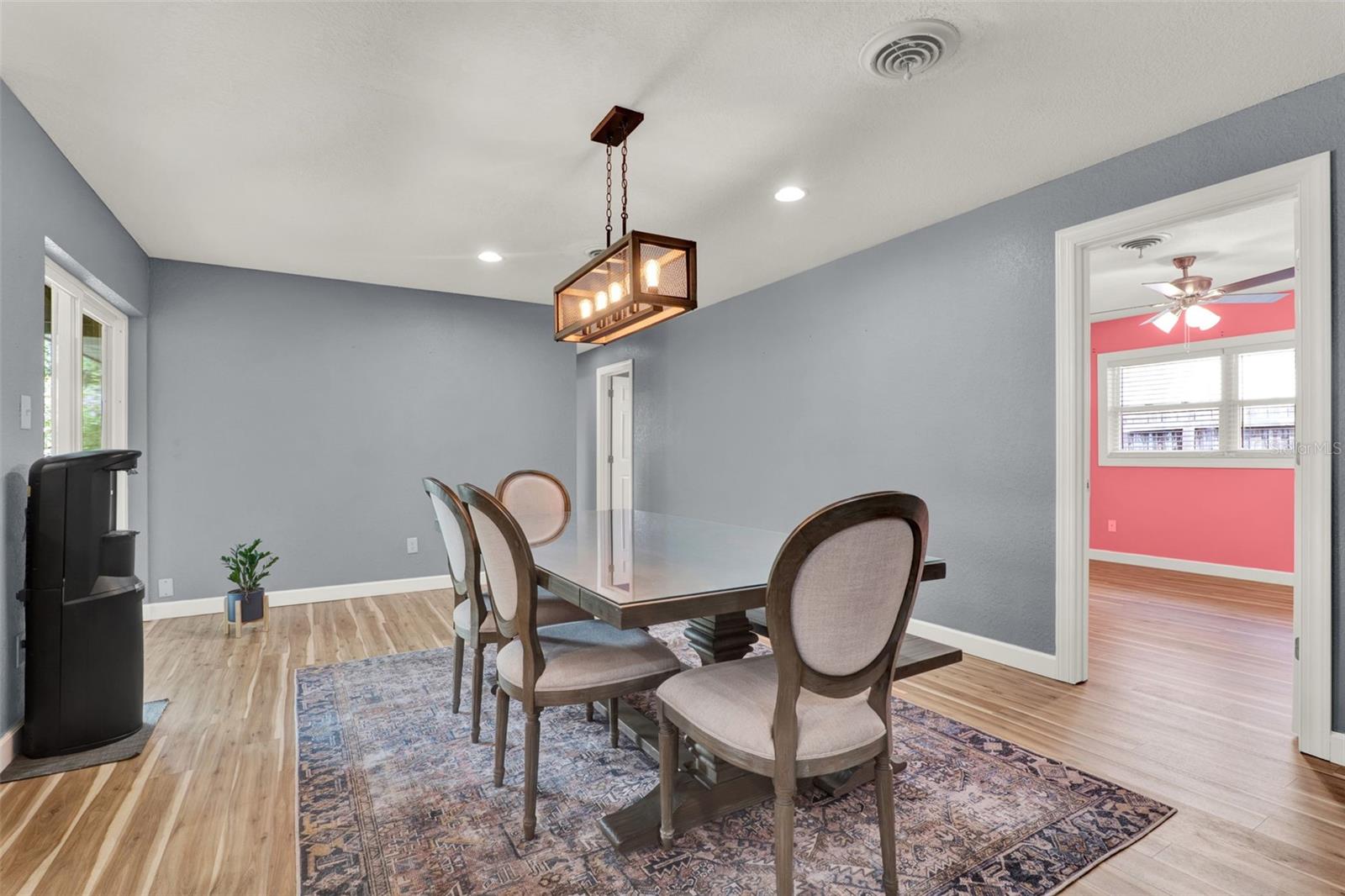 Image 12 of 36 For 1411 Glastonberry Road