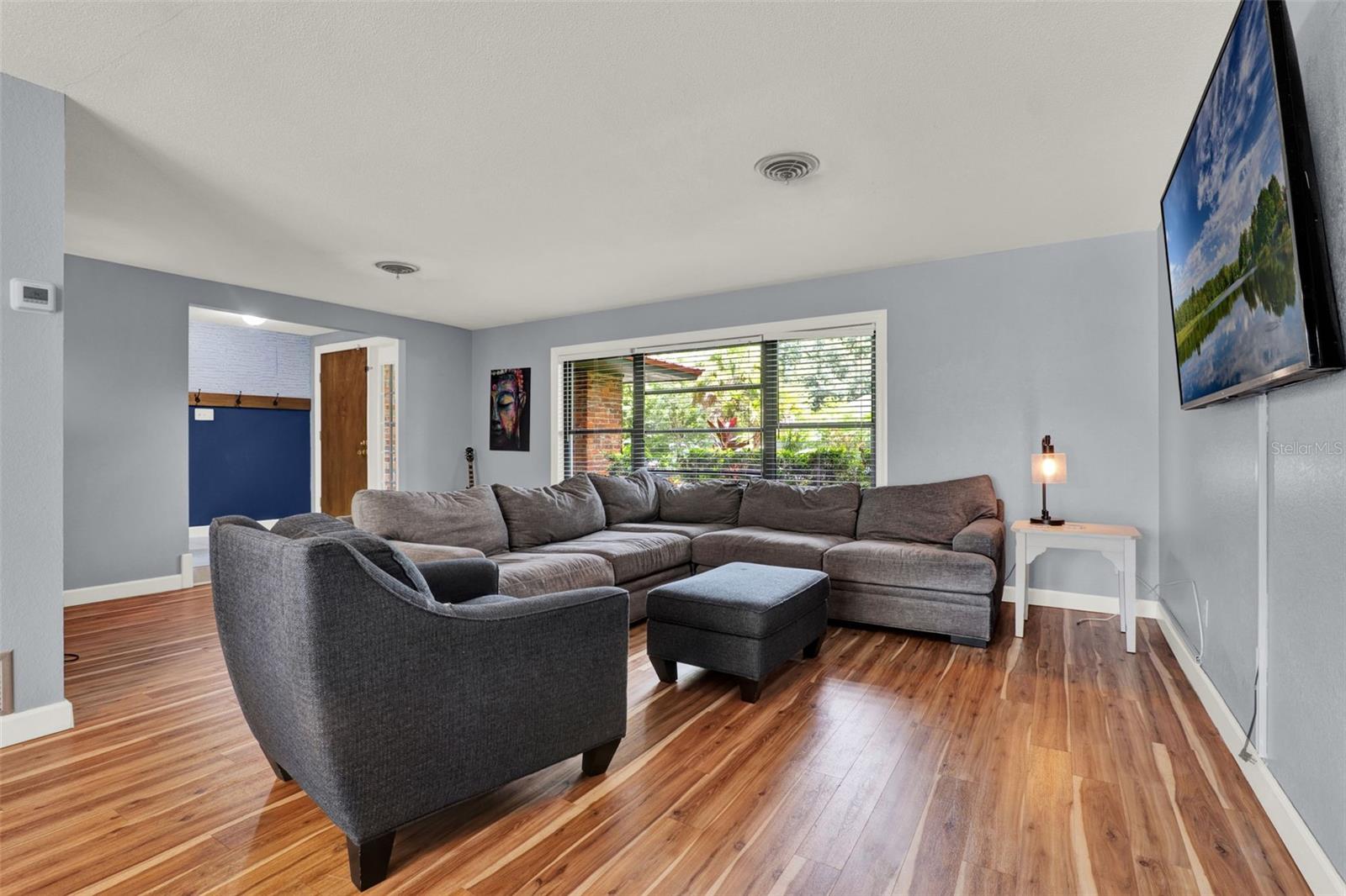 Image 5 of 36 For 1411 Glastonberry Road