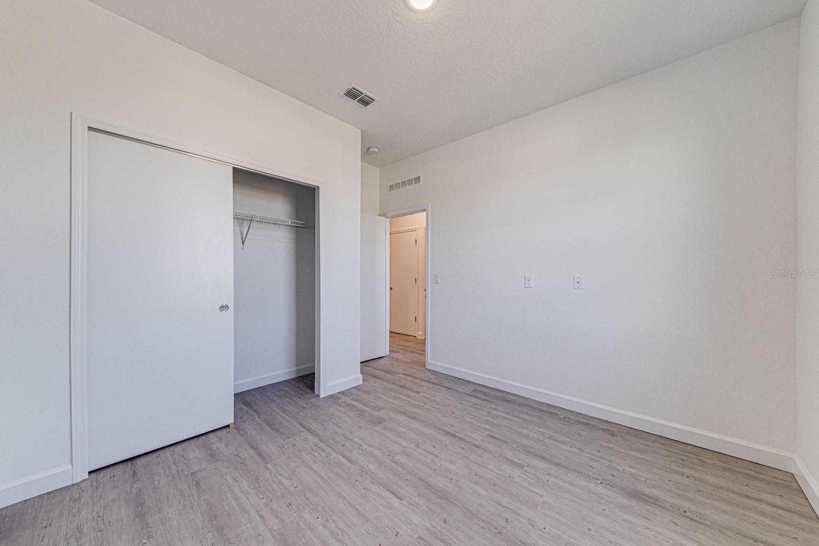 Image 14 of 33 For 400 Famagusta Drive