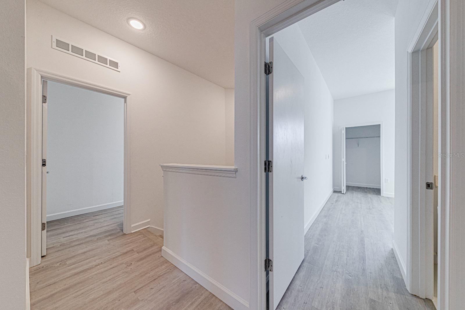 Image 18 of 33 For 400 Famagusta Drive