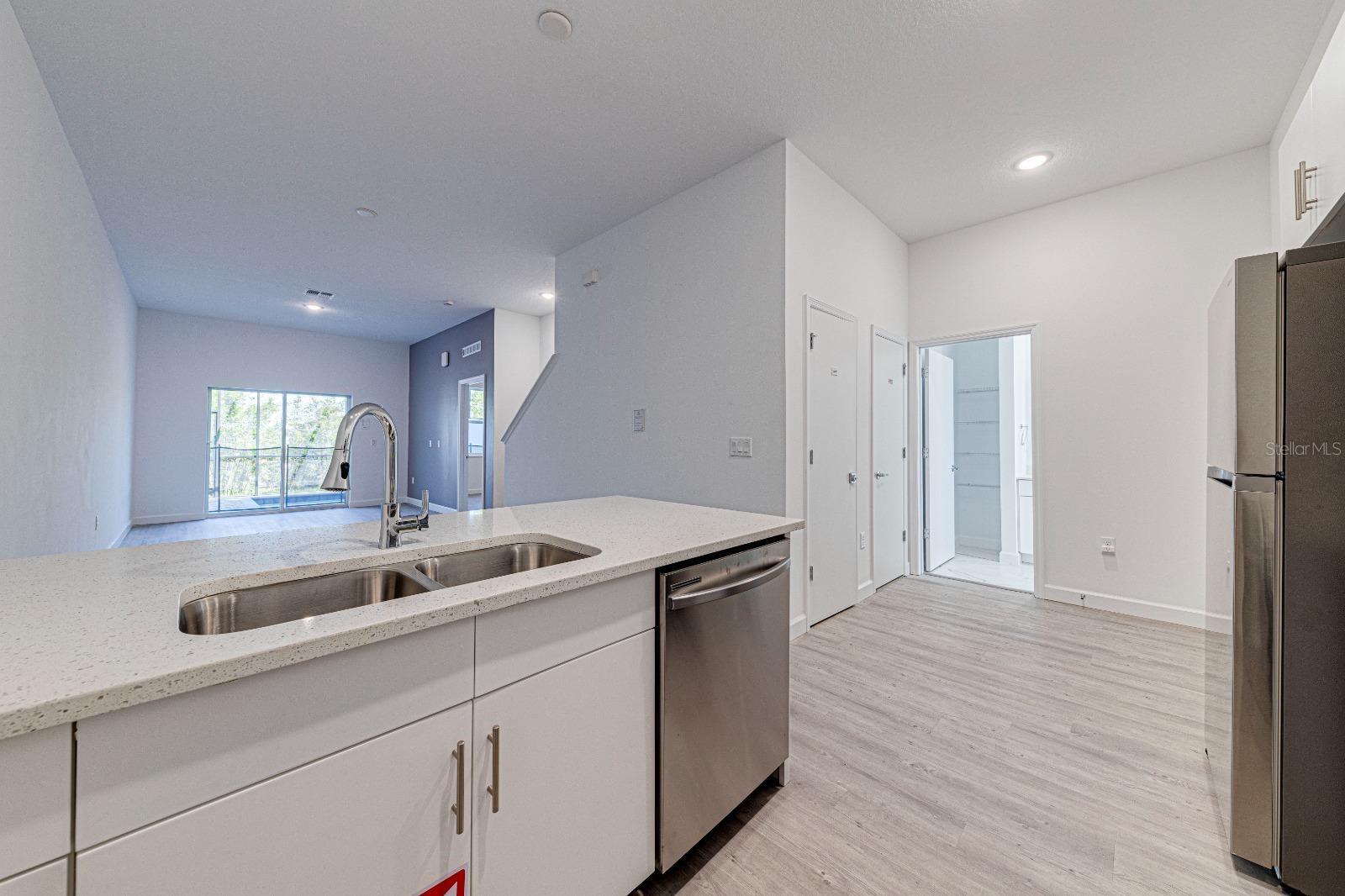 Image 2 of 33 For 400 Famagusta Drive