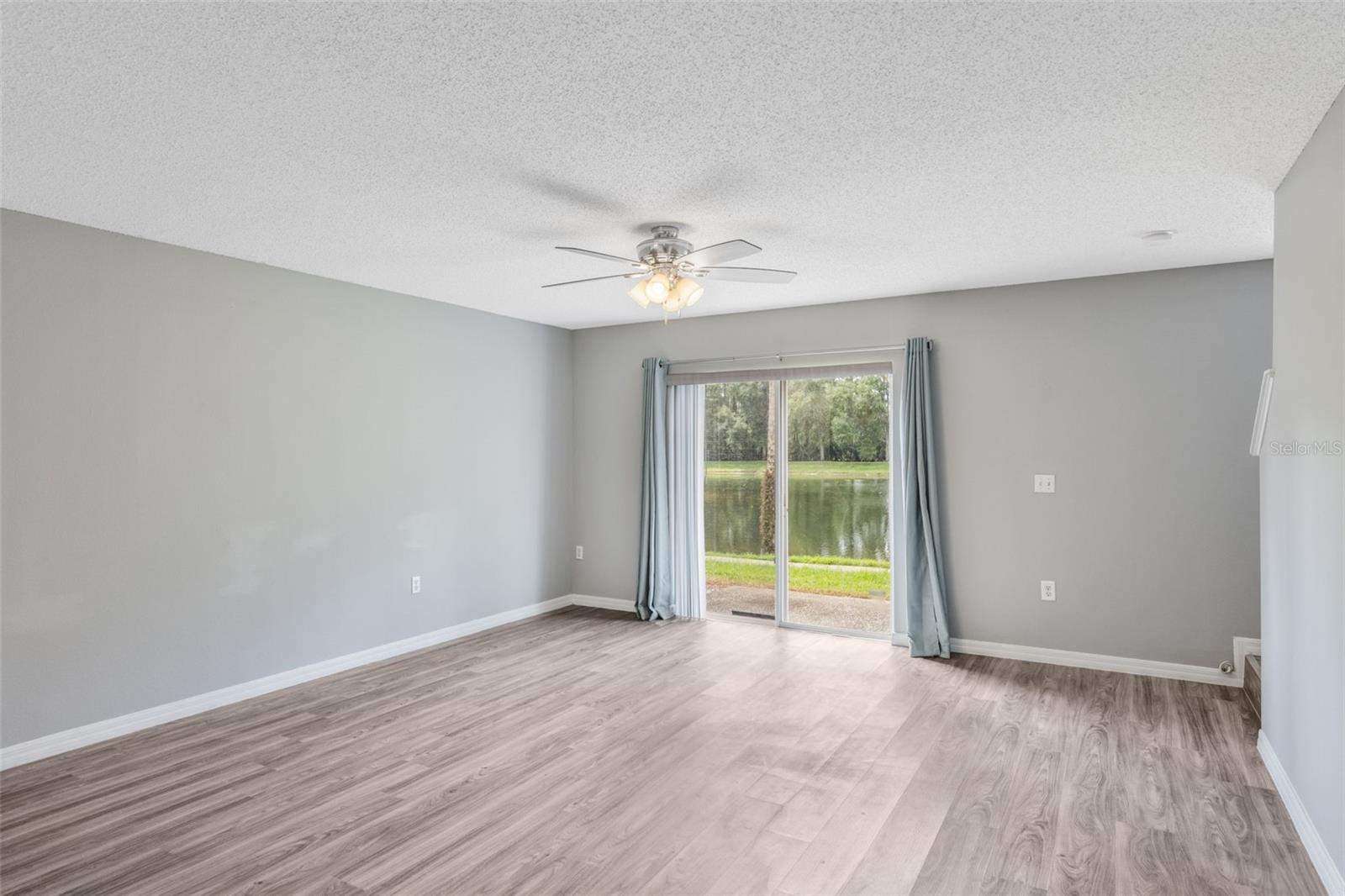 Image 6 of 22 For 5107 Monticello Heights Lane