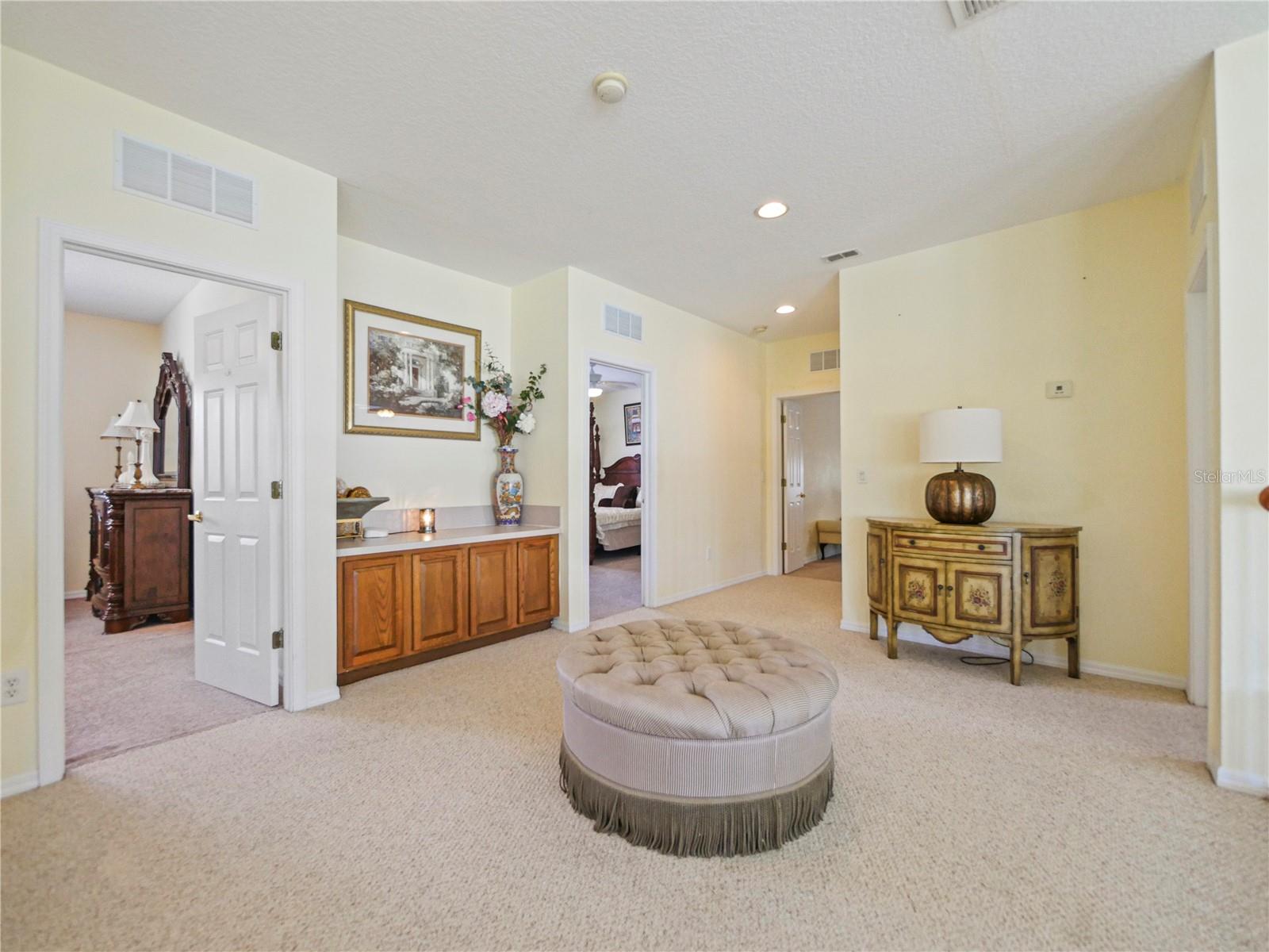 Listing photo id 10 for 23241 Abercorn Lane