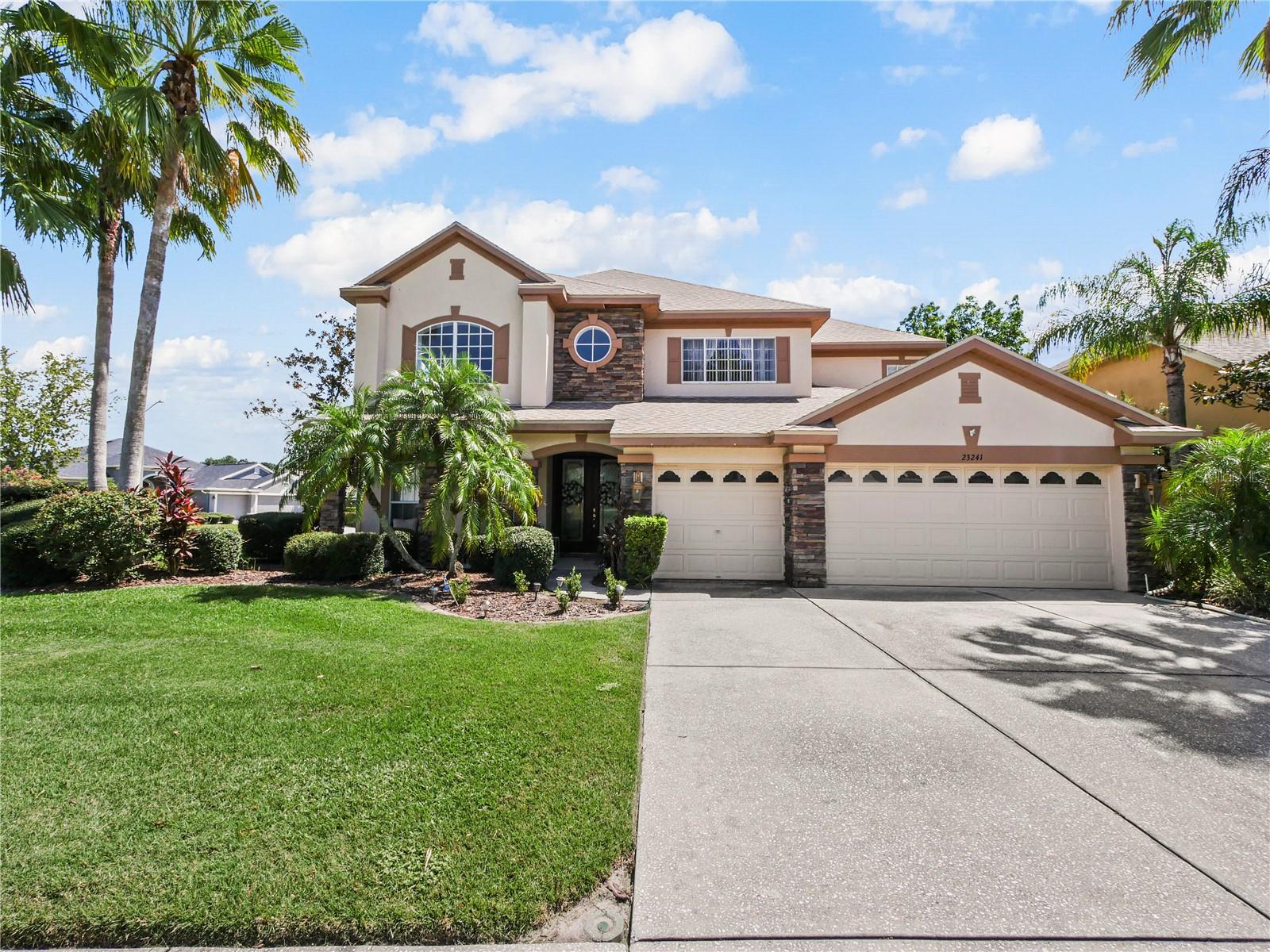 Listing photo id 0 for 23241 Abercorn Lane