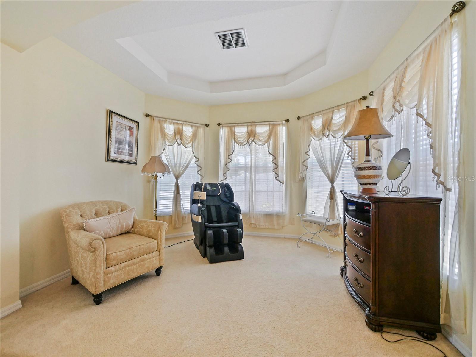 Listing photo id 37 for 23241 Abercorn Lane