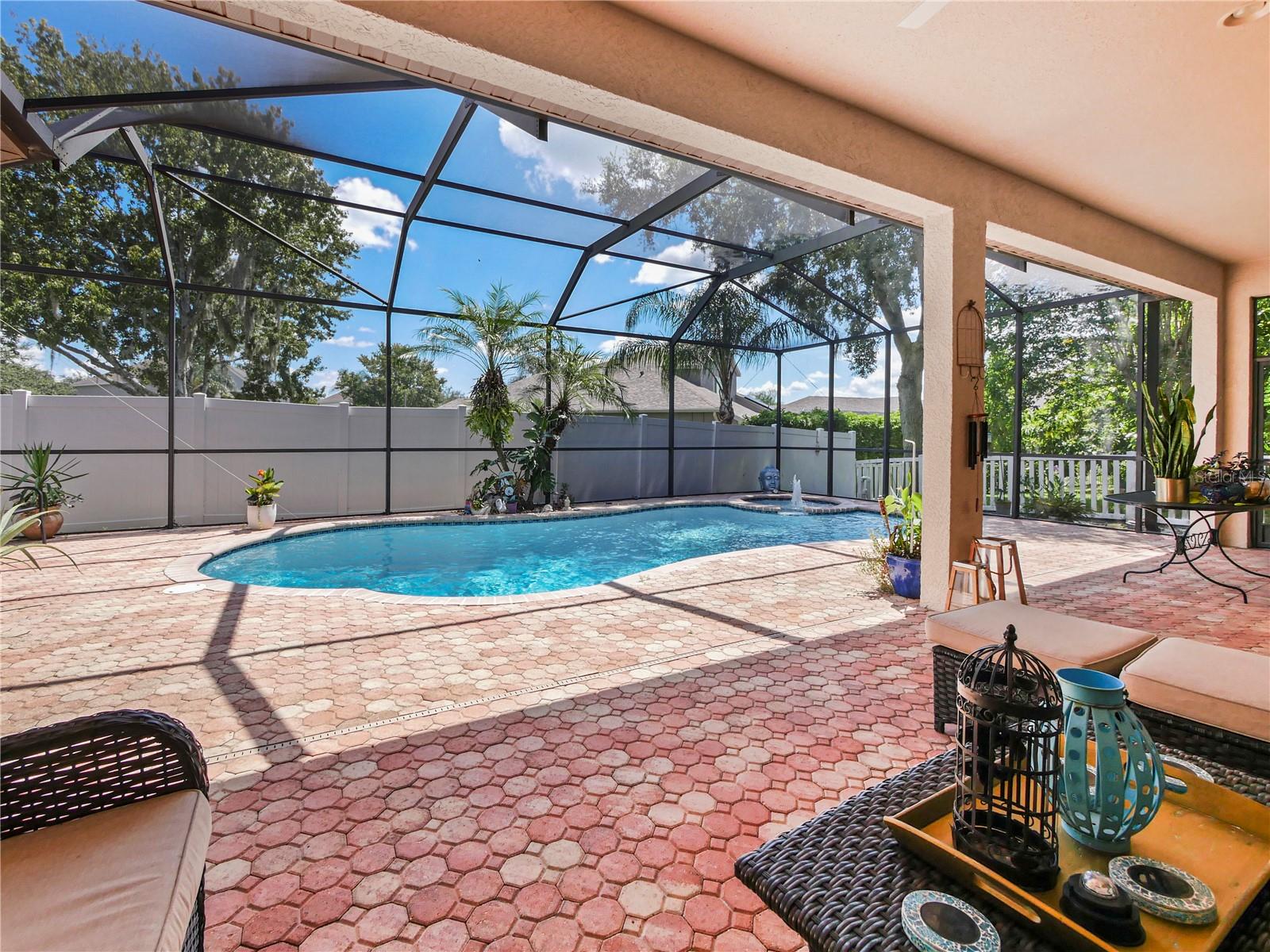 Listing photo id 48 for 23241 Abercorn Lane