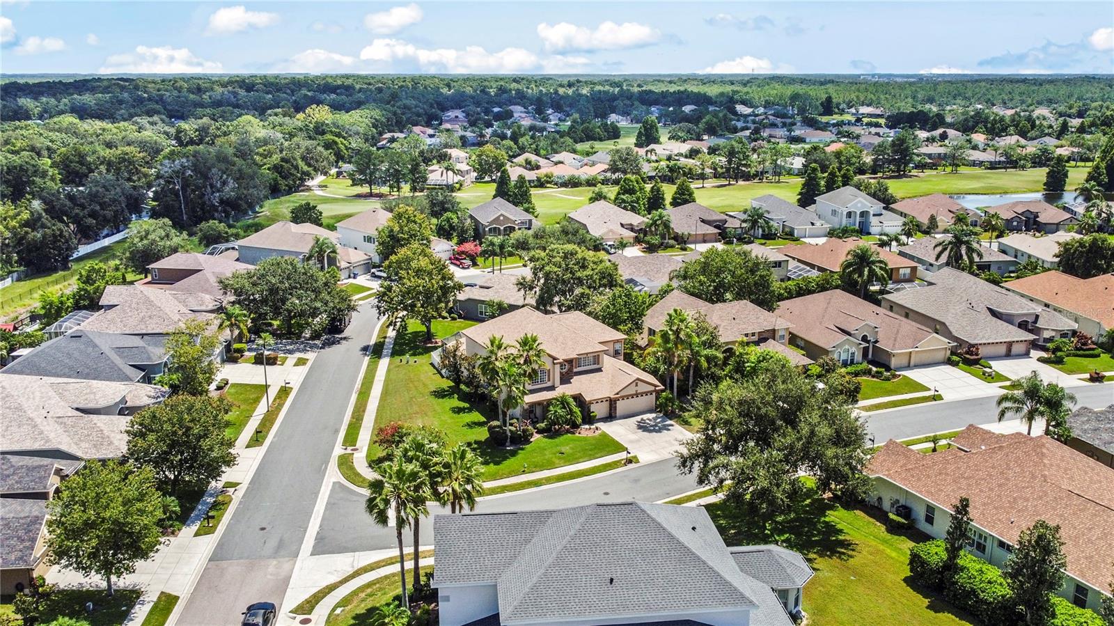Listing photo id 53 for 23241 Abercorn Lane