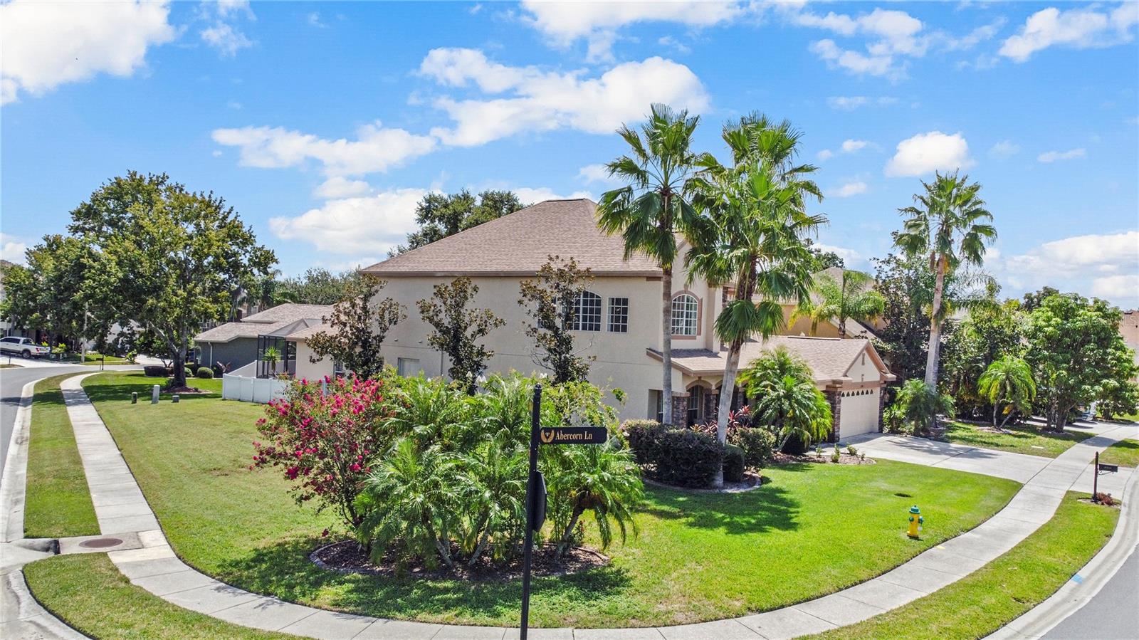 Listing photo id 54 for 23241 Abercorn Lane
