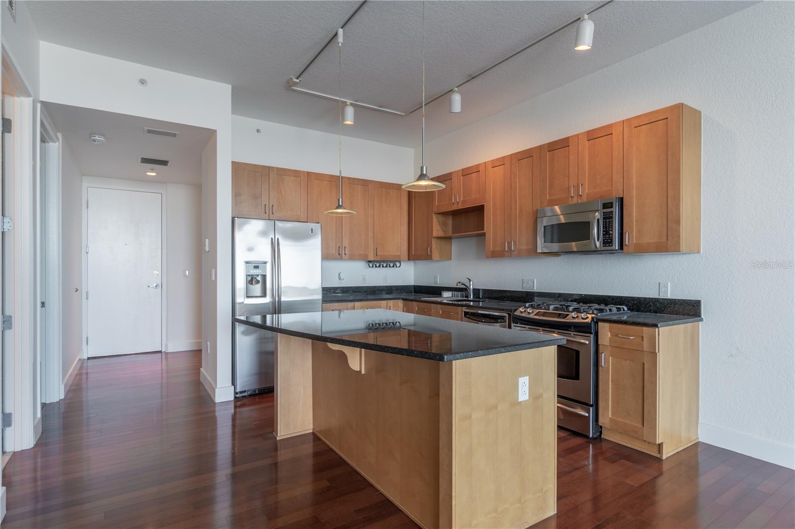 Image 2 of 25 For 150 Robinson Street 2203