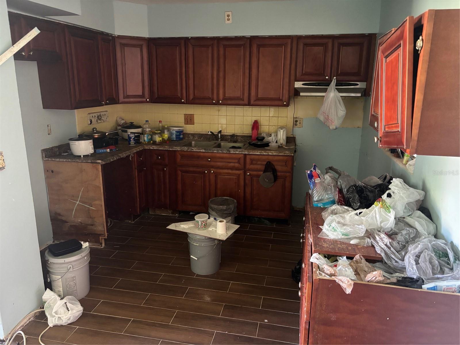 Image 3 of 16 For 7407 Cassino Avenue