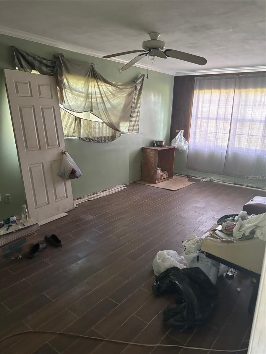 Image 7 of 16 For 7407 Cassino Avenue
