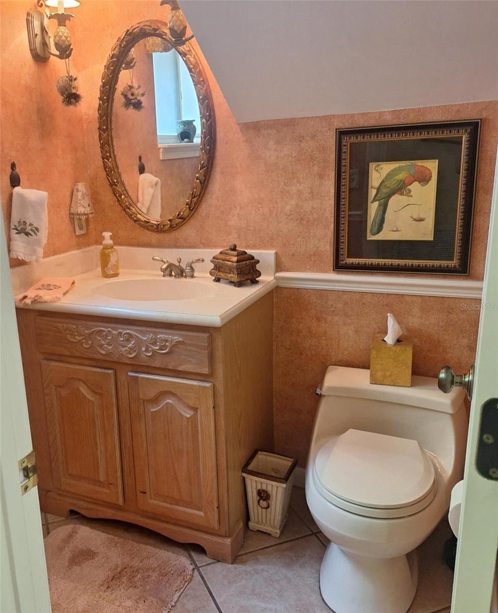 Image 11 of 24 For 1517 Carolwood Boulevard