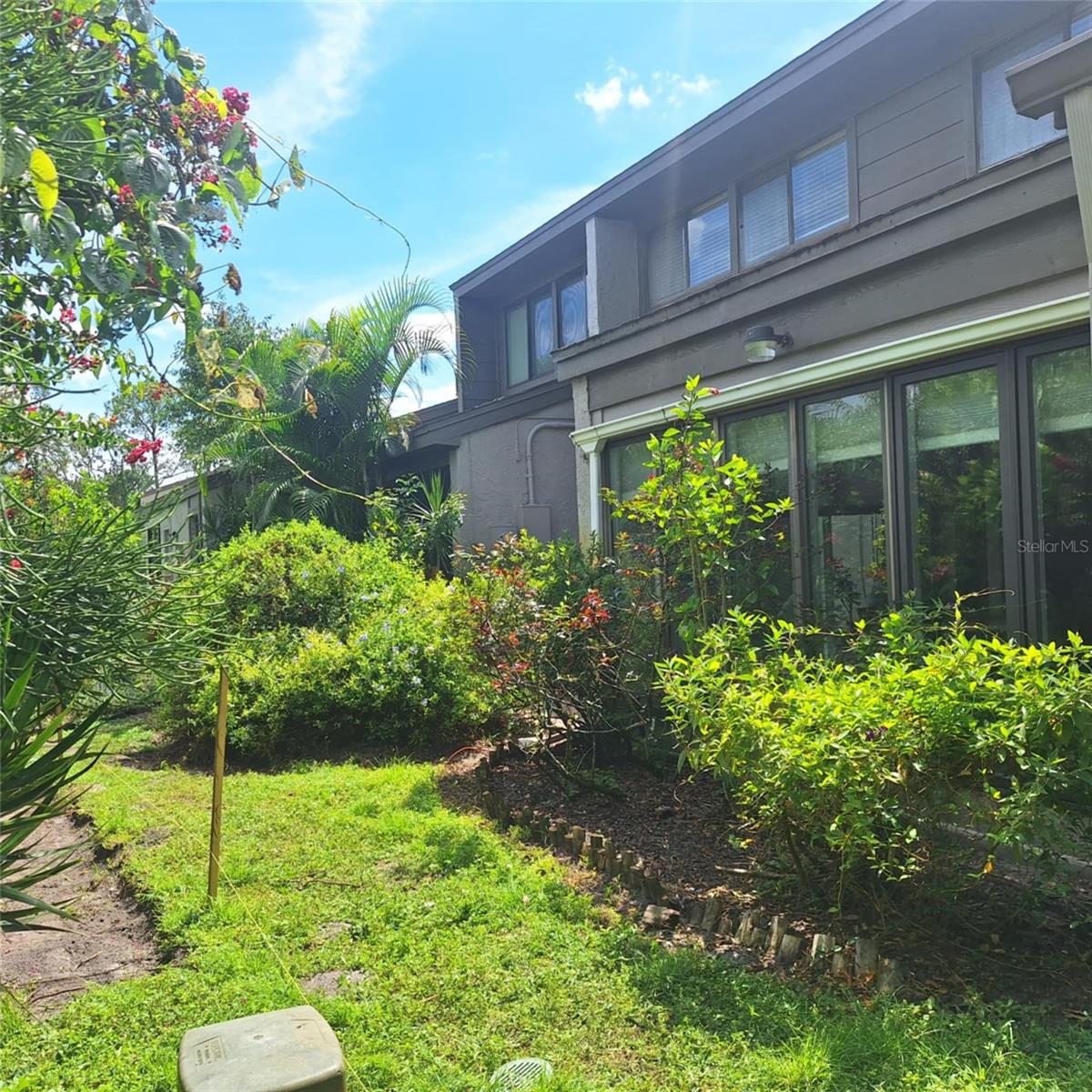 Image 37 of 43 For 1517 Carolwood Boulevard