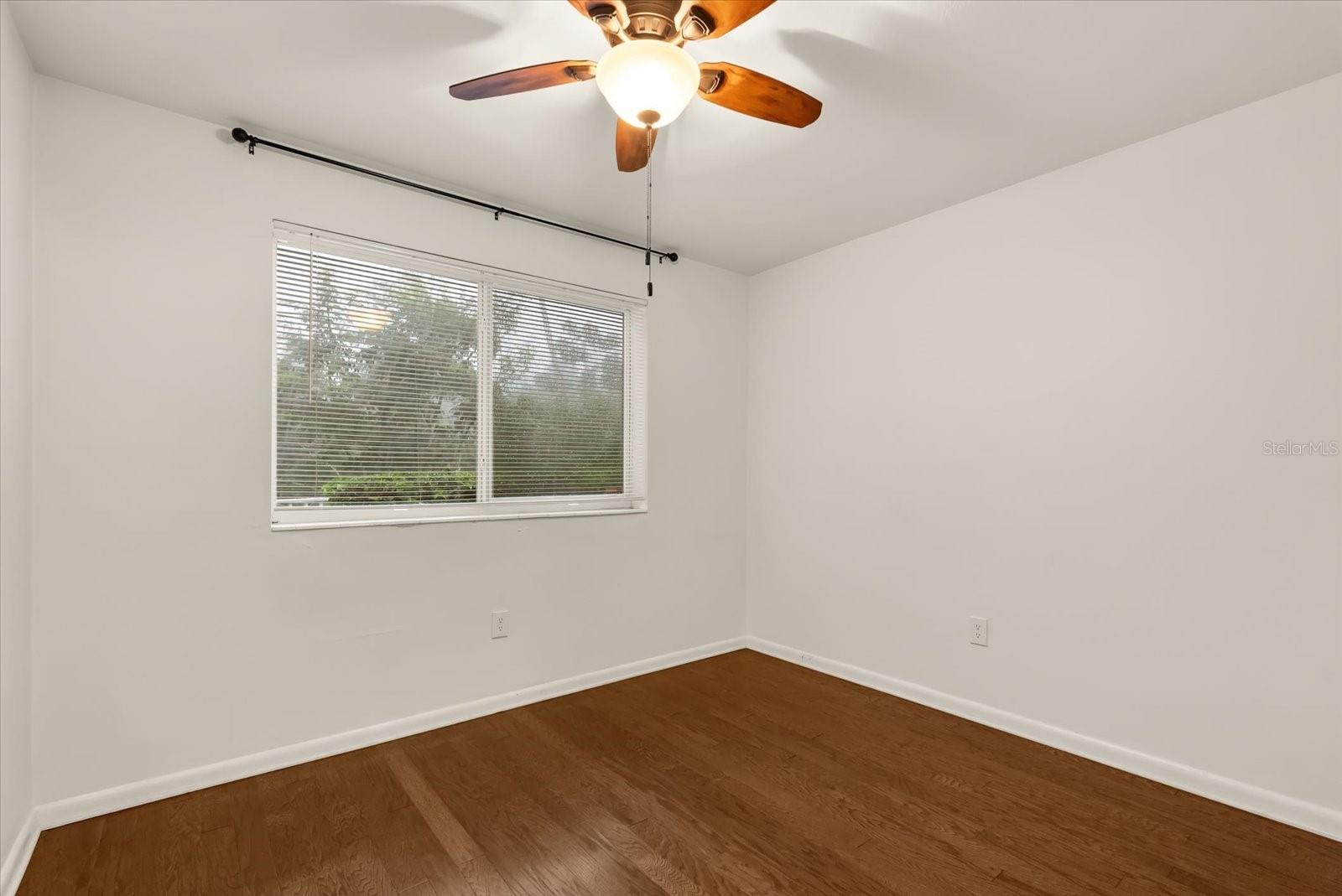 Image 13 of 27 For 1140 Orlando Avenue B 1