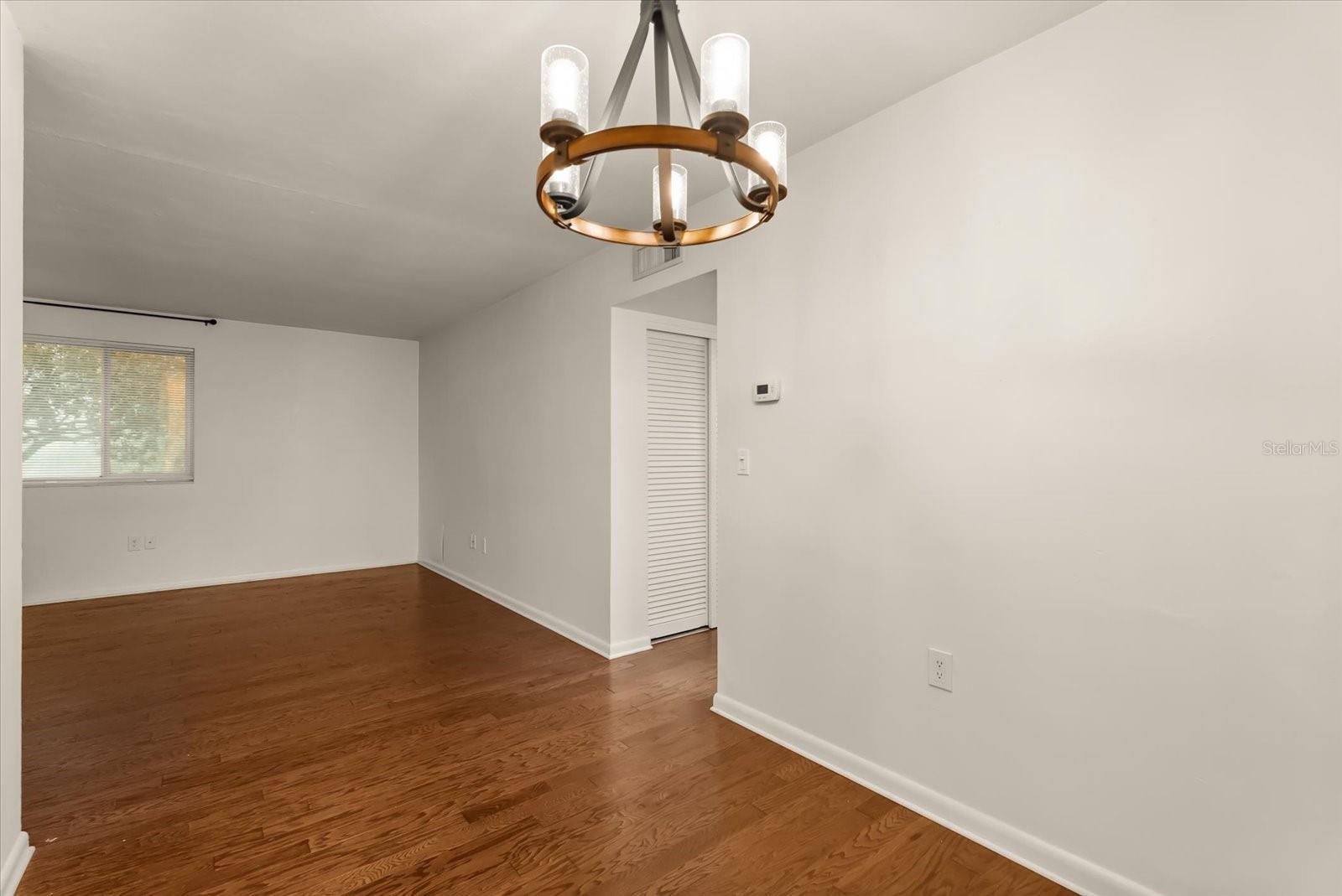 Image 6 of 27 For 1140 Orlando Avenue B 1