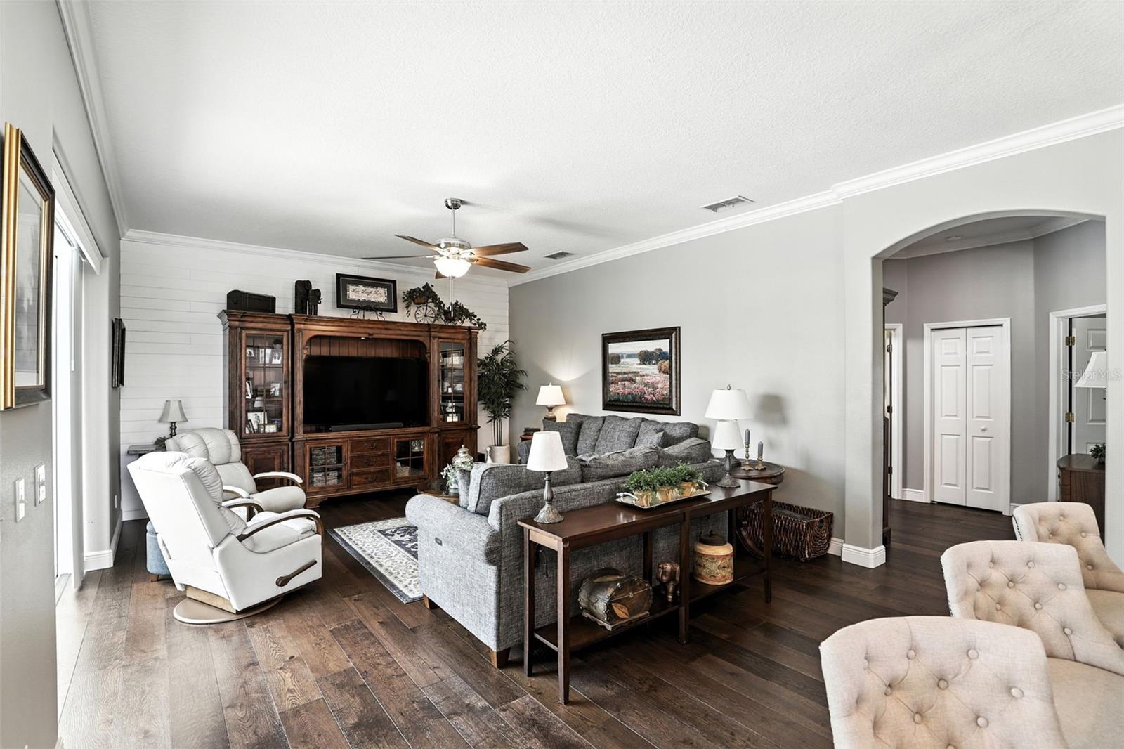 Image 16 of 44 For 16703 Magnolia Terrace