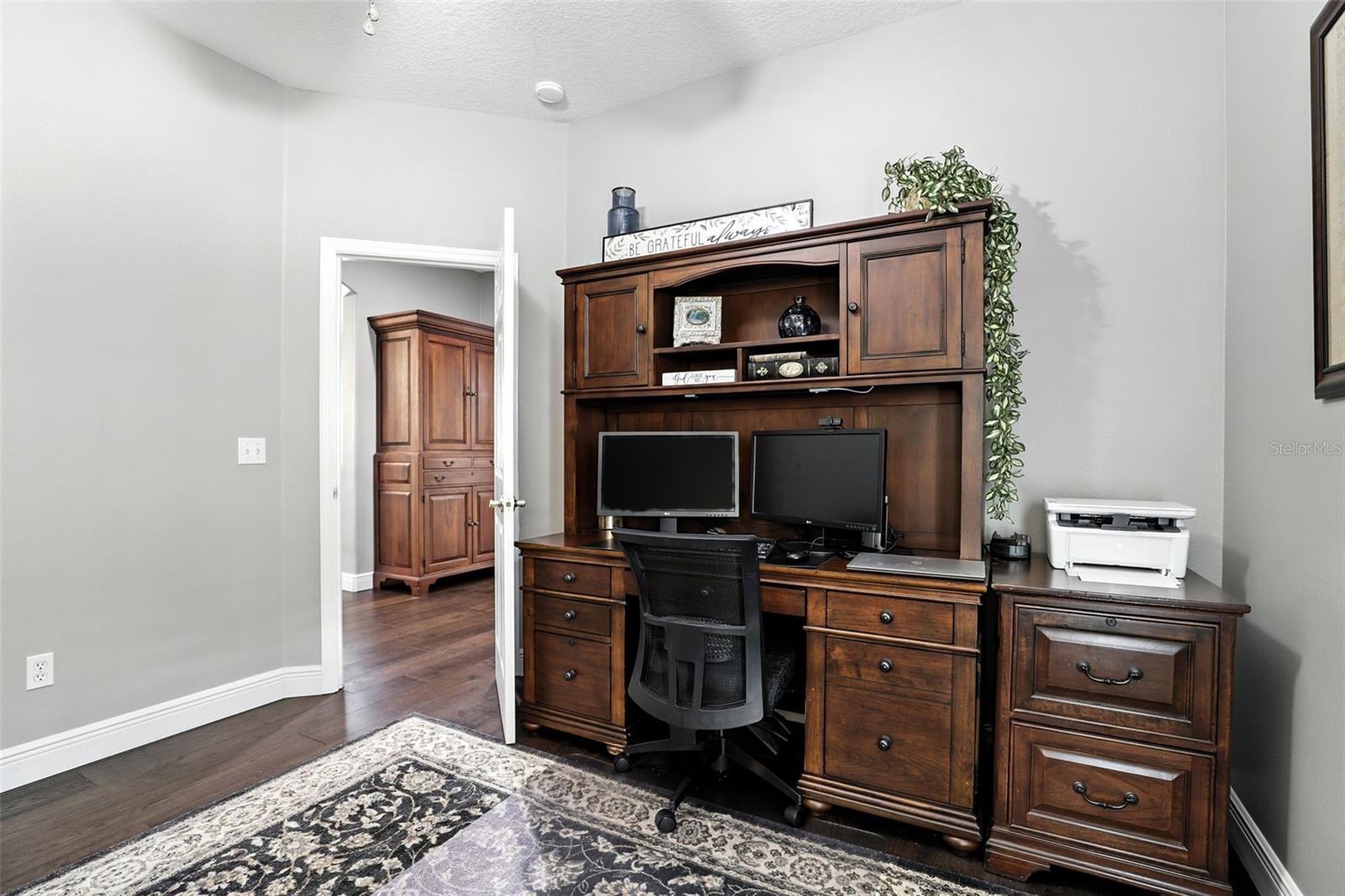 Image 31 of 44 For 16703 Magnolia Terrace