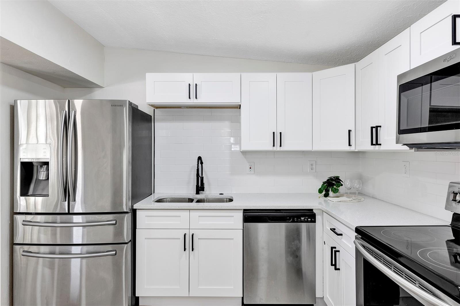 Image 11 of 31 For 432 2nd Avenue Ne