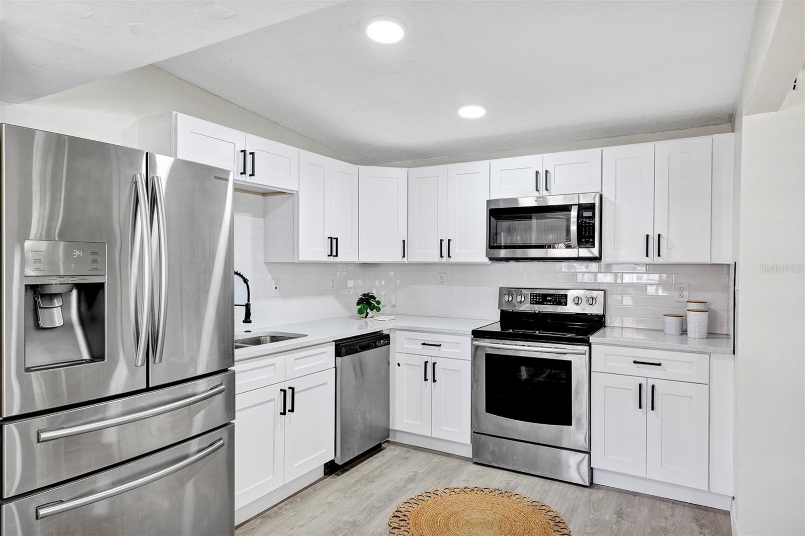 Image 13 of 31 For 432 2nd Avenue Ne