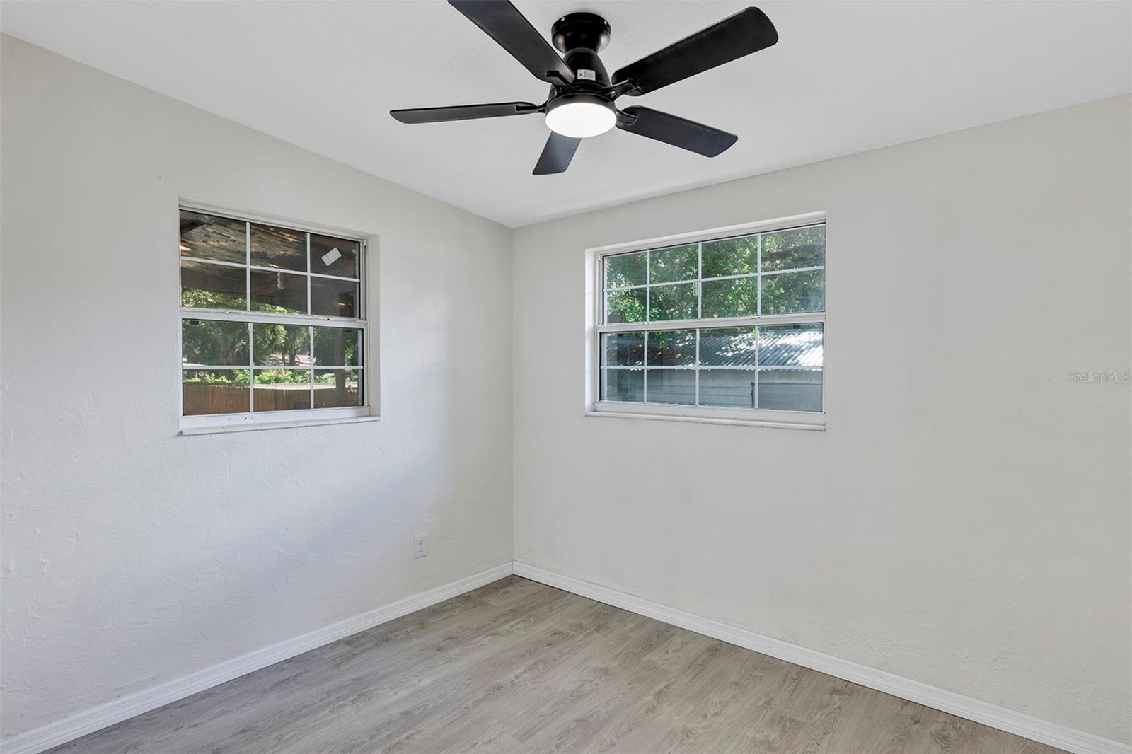 Image 22 of 31 For 432 2nd Avenue Ne
