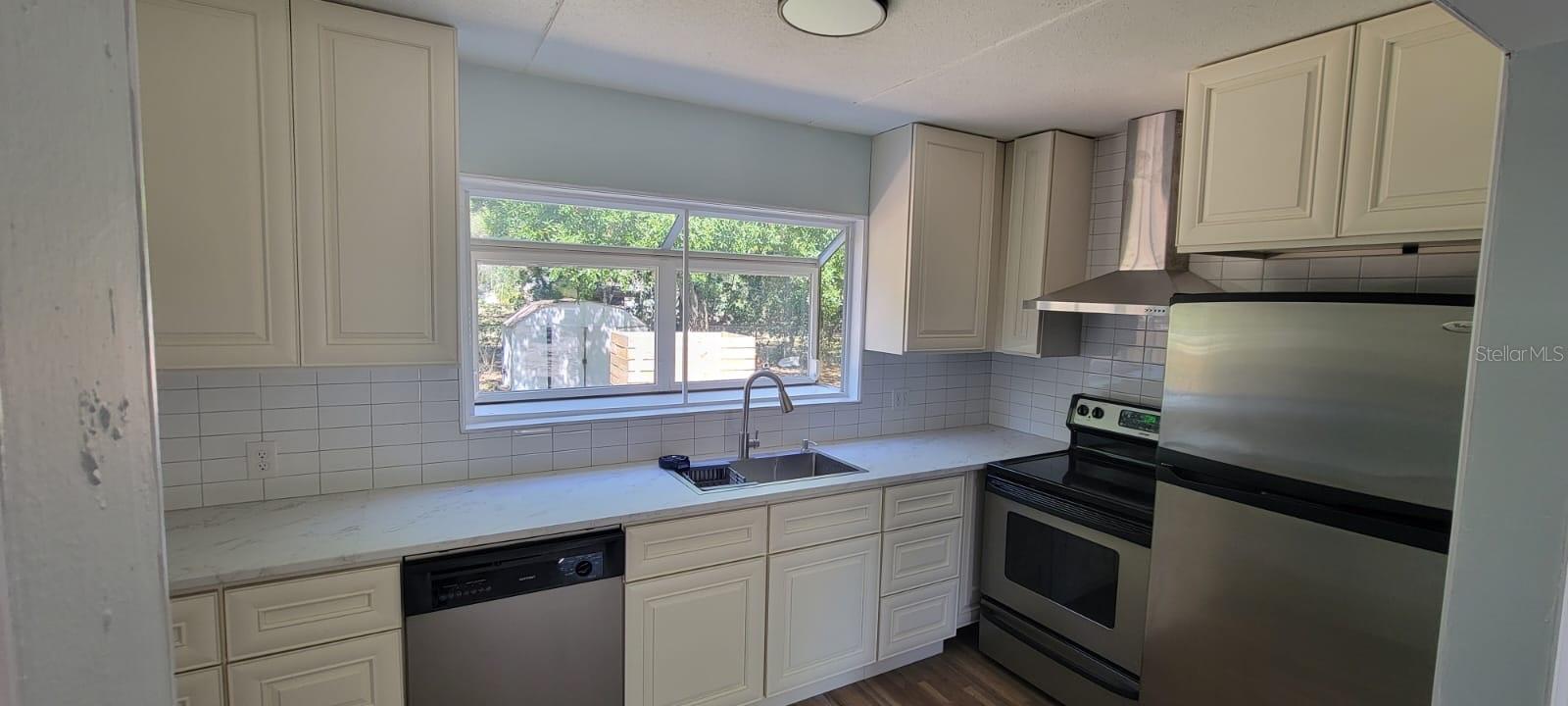Image 8 of 16 For 1550 Robin Street