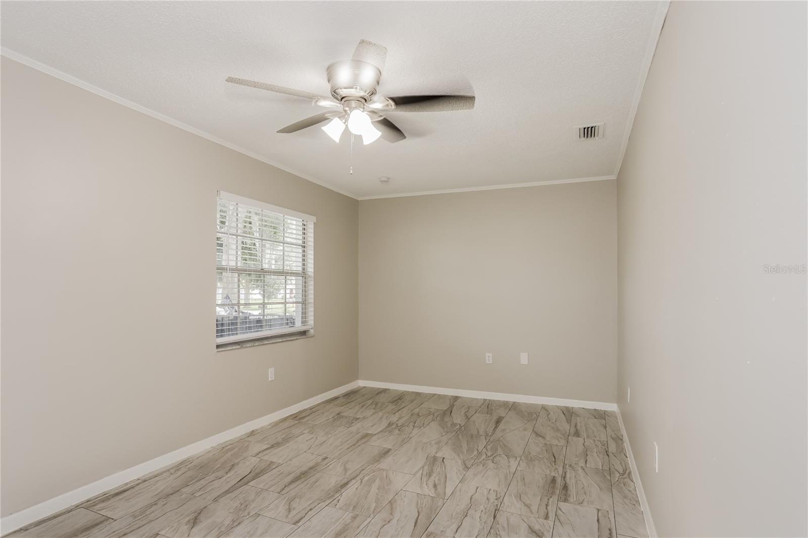 Image 11 of 16 For 1552 Foxridge Run Sw
