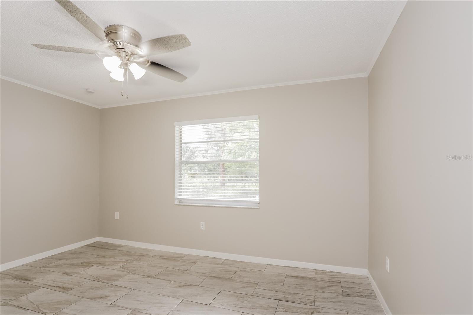 Image 9 of 16 For 1552 Foxridge Run Sw
