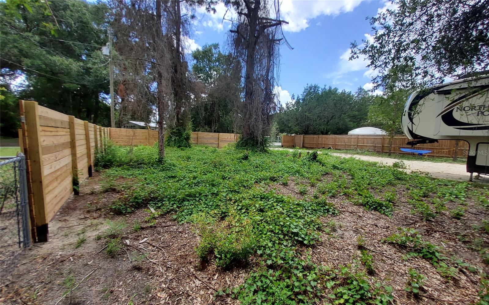 Image 11 of 30 For 16067 13th Street