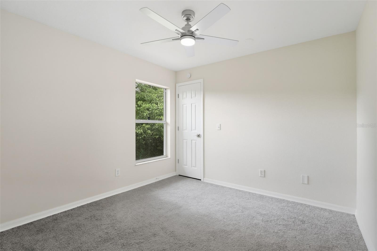 Image 19 of 23 For 840 Mulberry Street