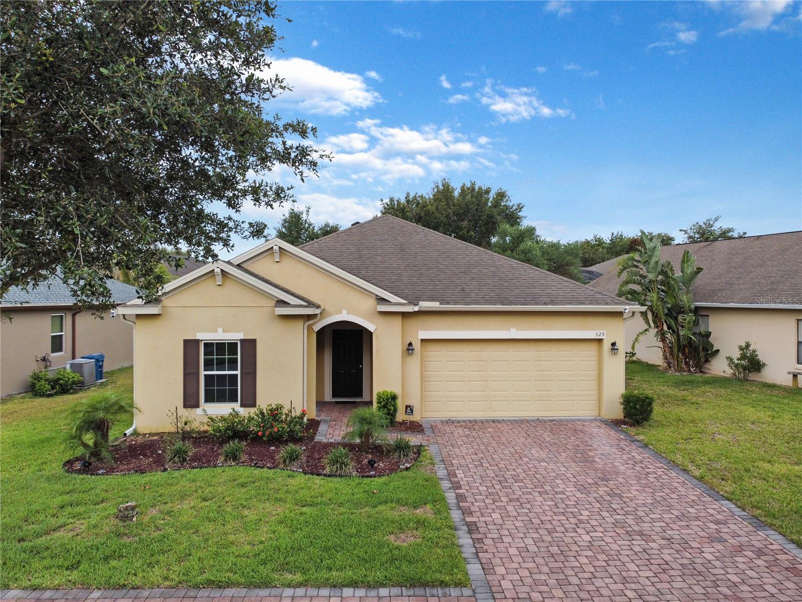 Details for 329 Lake Davenport Circle, DAVENPORT, FL 33837