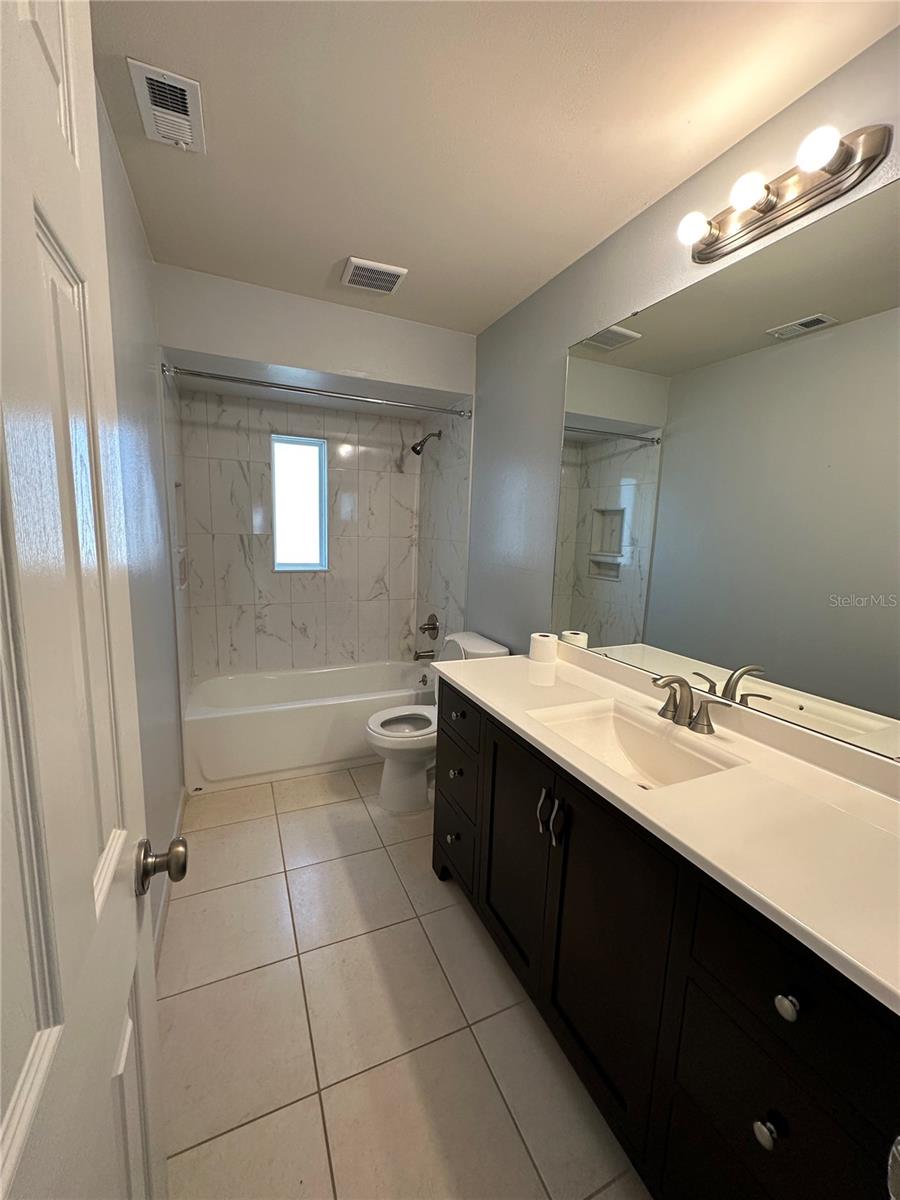 Image 15 of 18 For 7939 Glen Abbey Circle