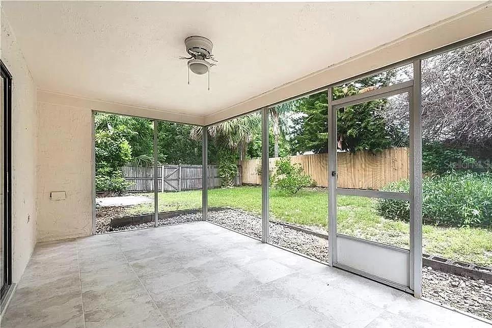 Image 17 of 18 For 7939 Glen Abbey Circle