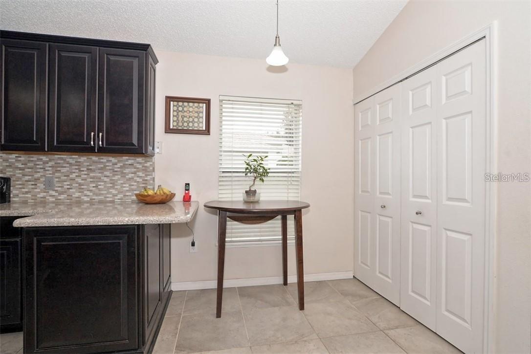 Image 7 of 21 For 1086 Welch Hill Circle