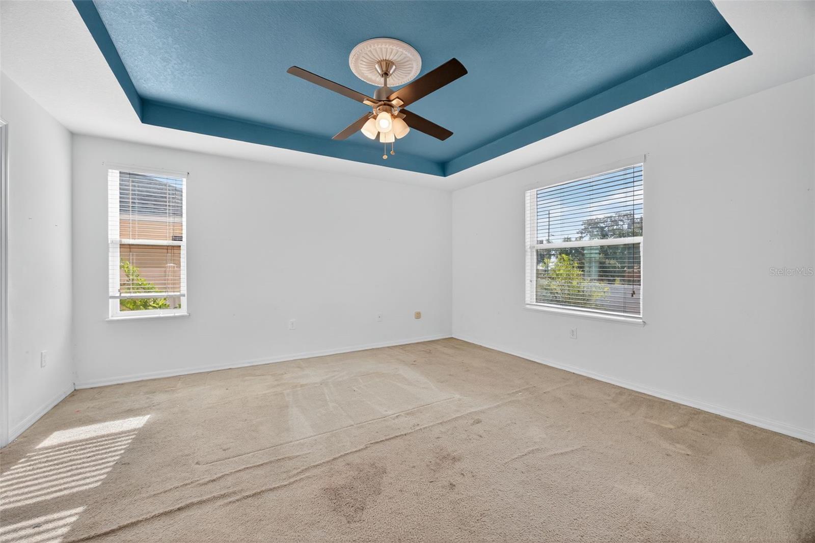 Image 20 of 30 For 915 Revere Avenue
