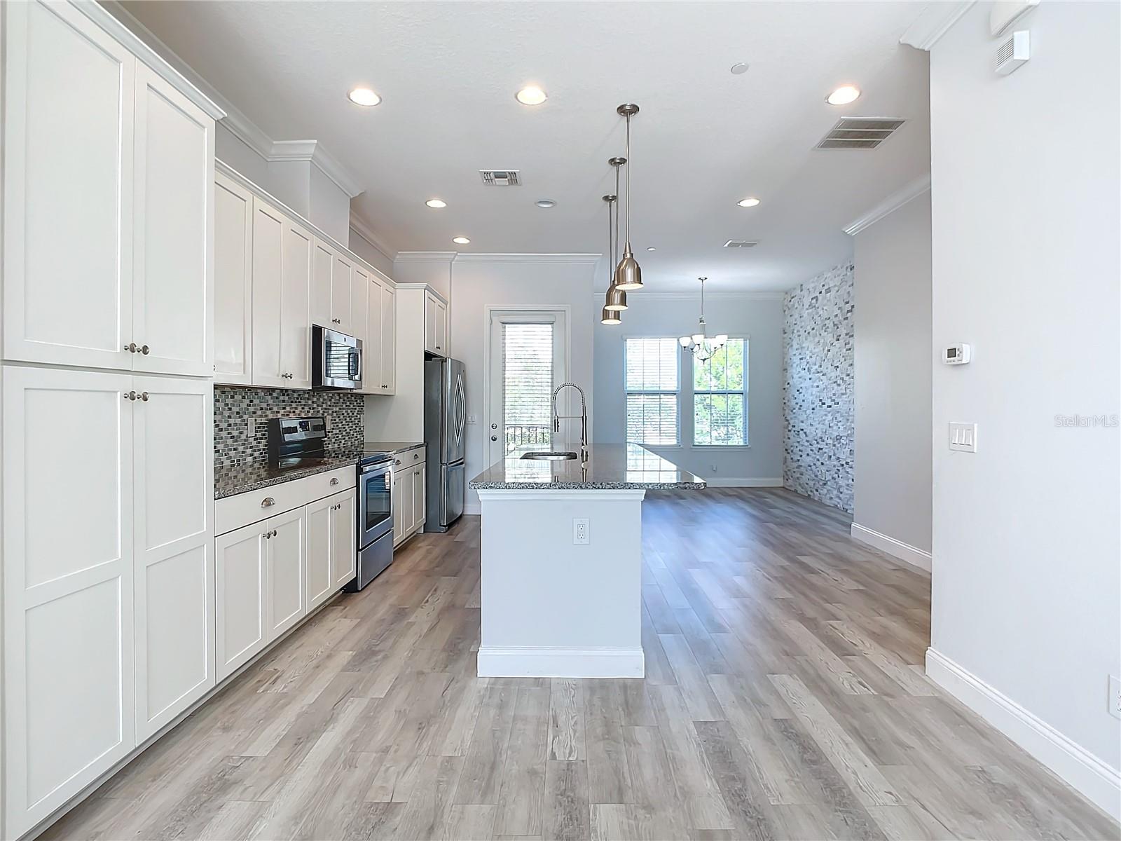 Image 11 of 60 For 869 Taramundi Drive