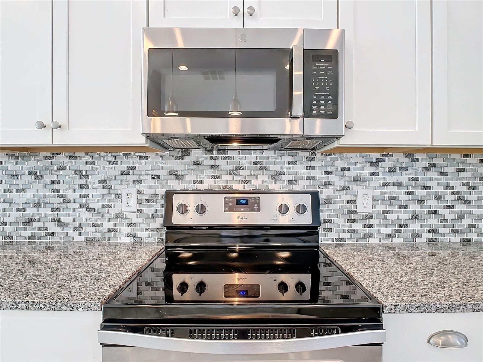Image 13 of 60 For 869 Taramundi Drive
