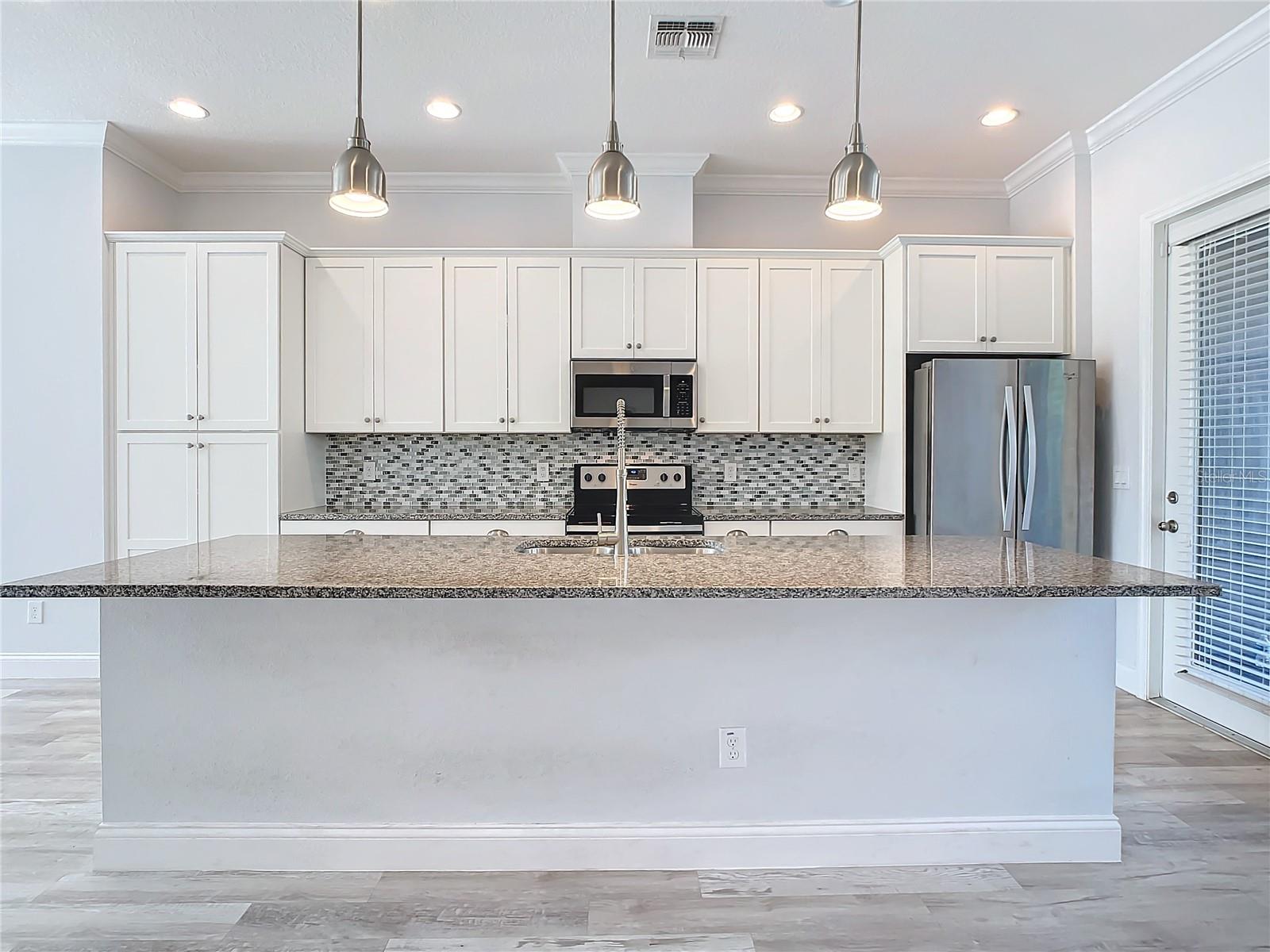 Image 16 of 60 For 869 Taramundi Drive