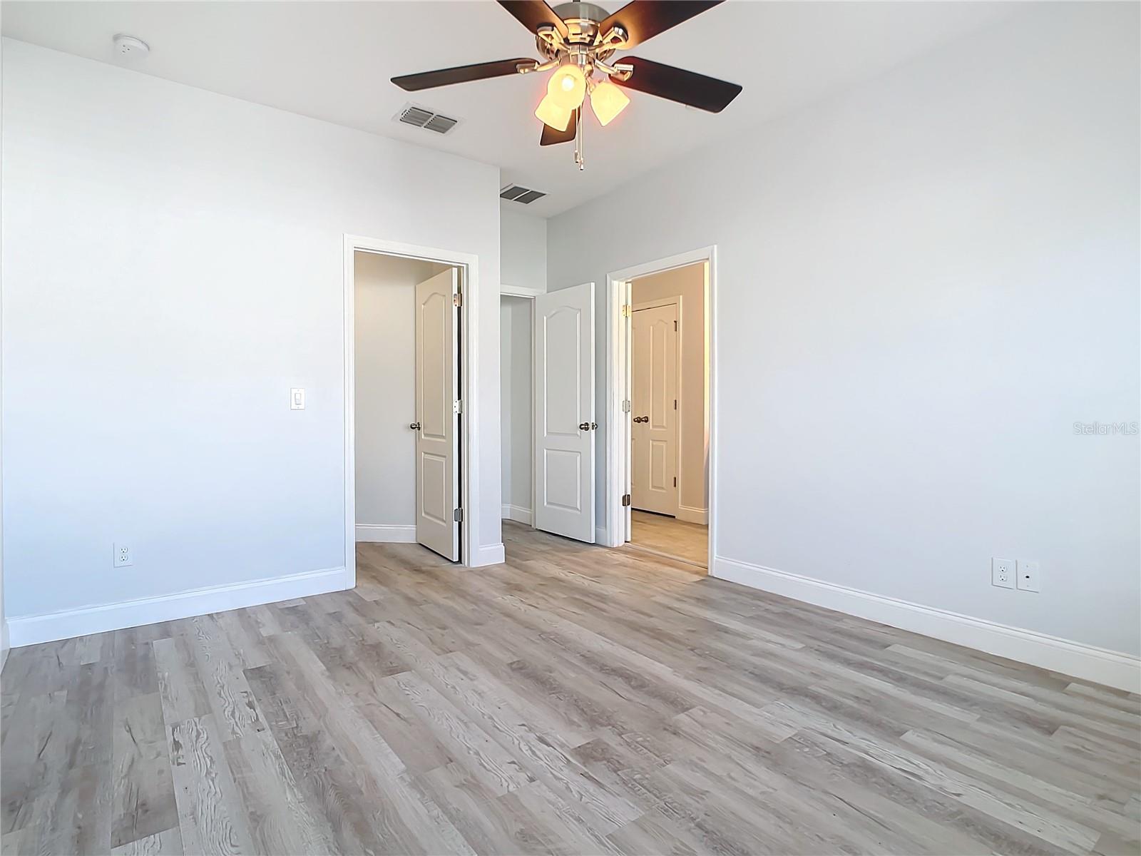 Image 28 of 60 For 869 Taramundi Drive