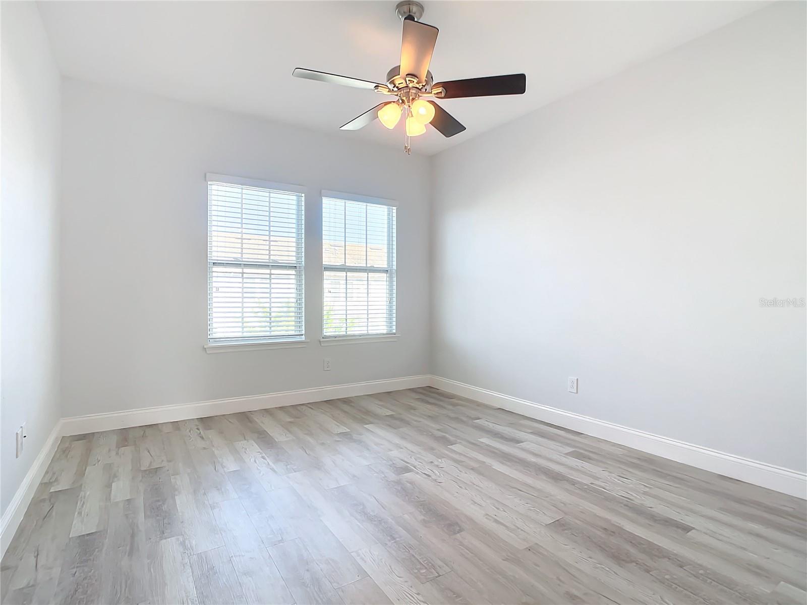 Image 29 of 60 For 869 Taramundi Drive