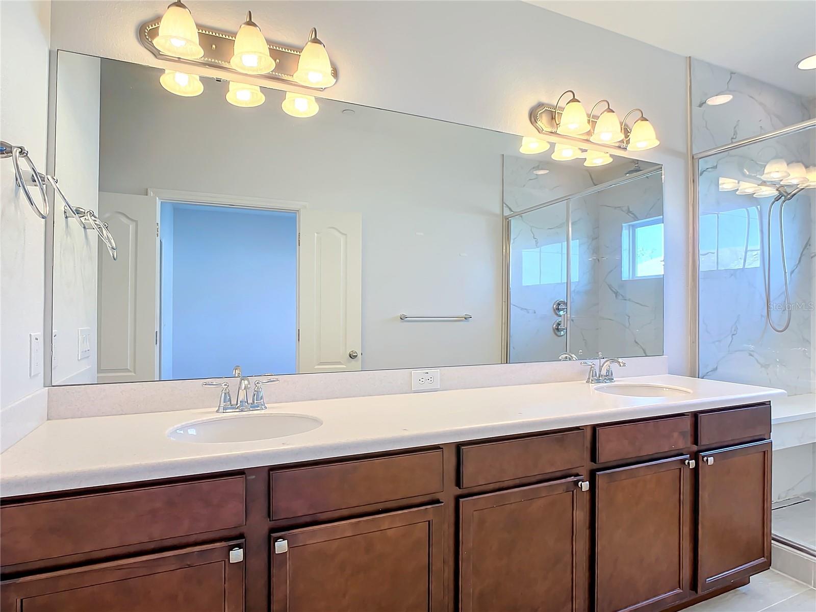 Image 33 of 60 For 869 Taramundi Drive