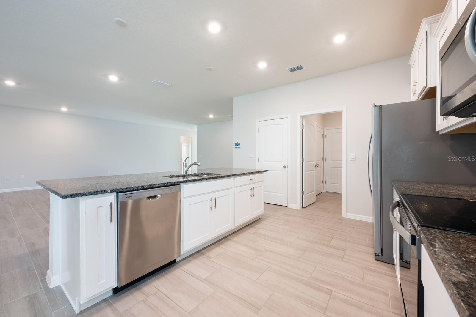 Image 7 of 28 For 3546 Keyworth Street