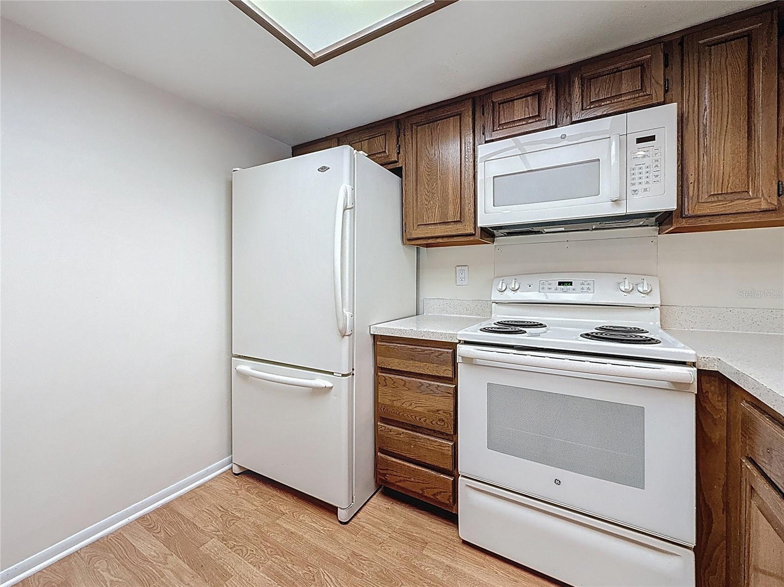 Image 14 of 77 For 2591 Countryside Boulevard 5308