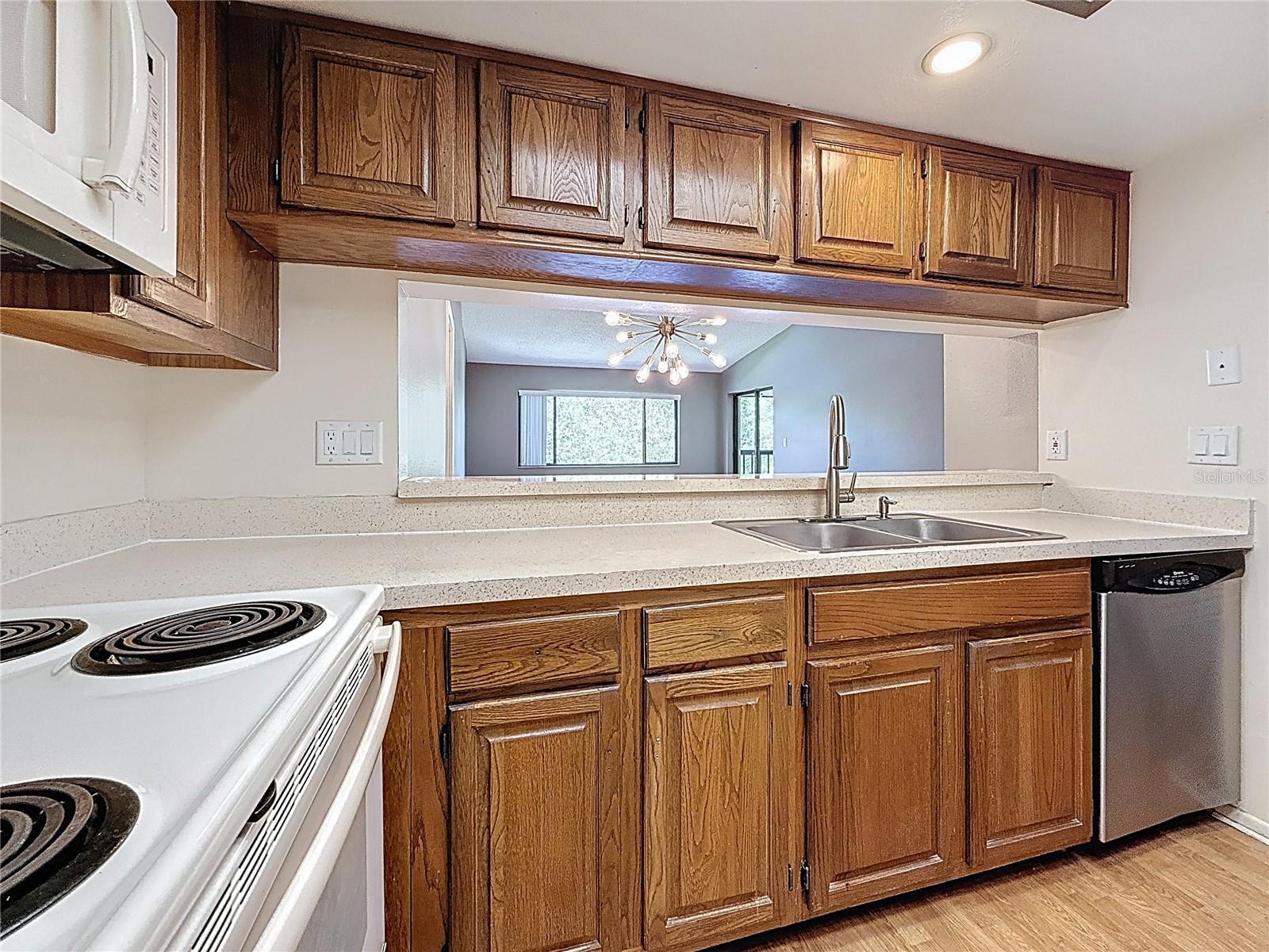 Image 17 of 77 For 2591 Countryside Boulevard 5308