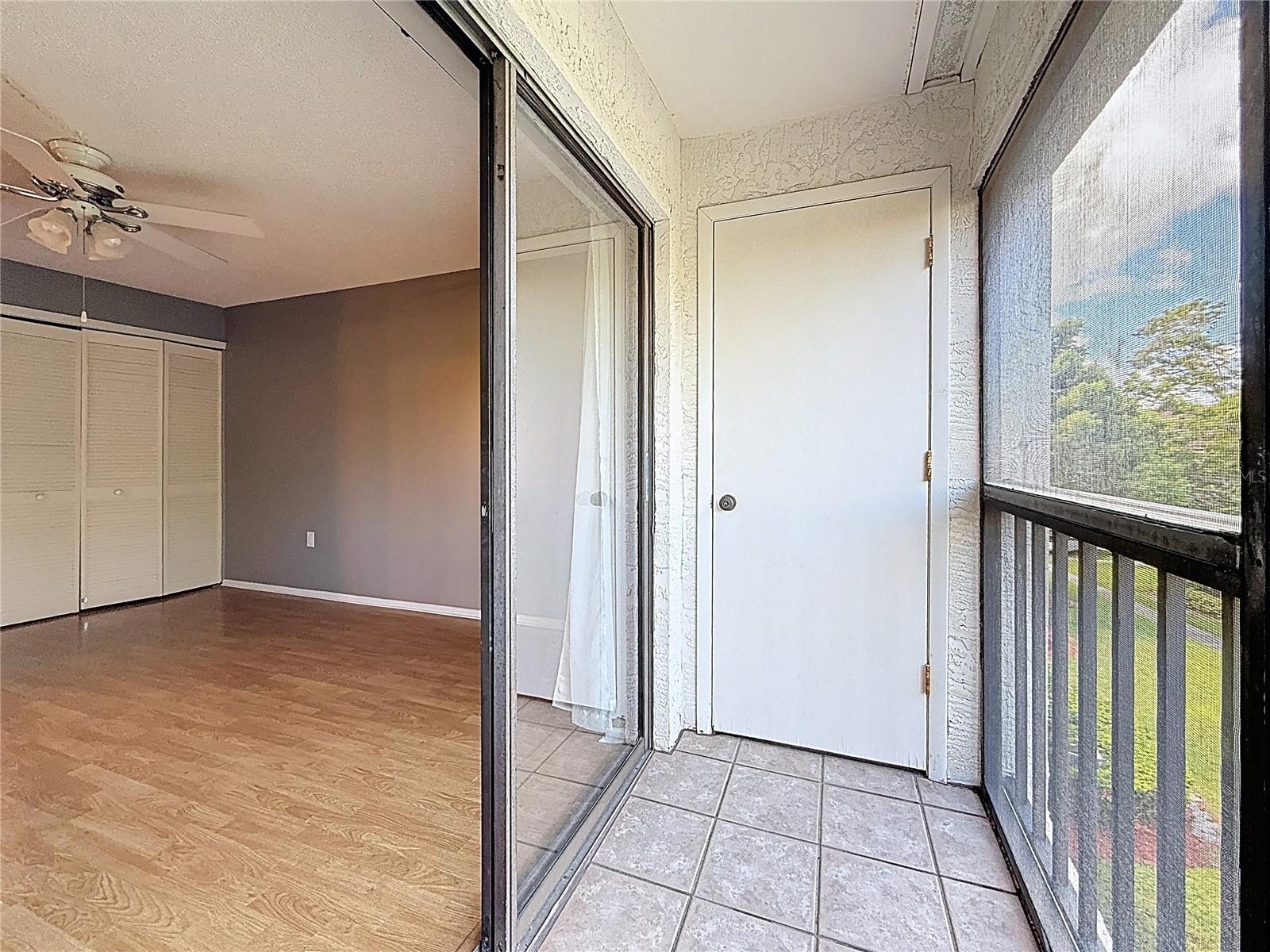 Image 36 of 77 For 2591 Countryside Boulevard 5308