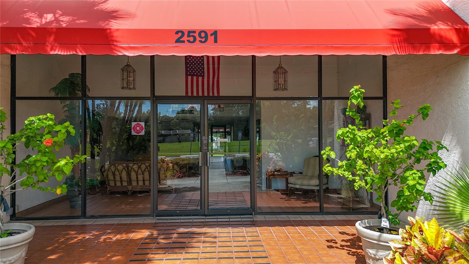 Image 4 of 77 For 2591 Countryside Boulevard 5308
