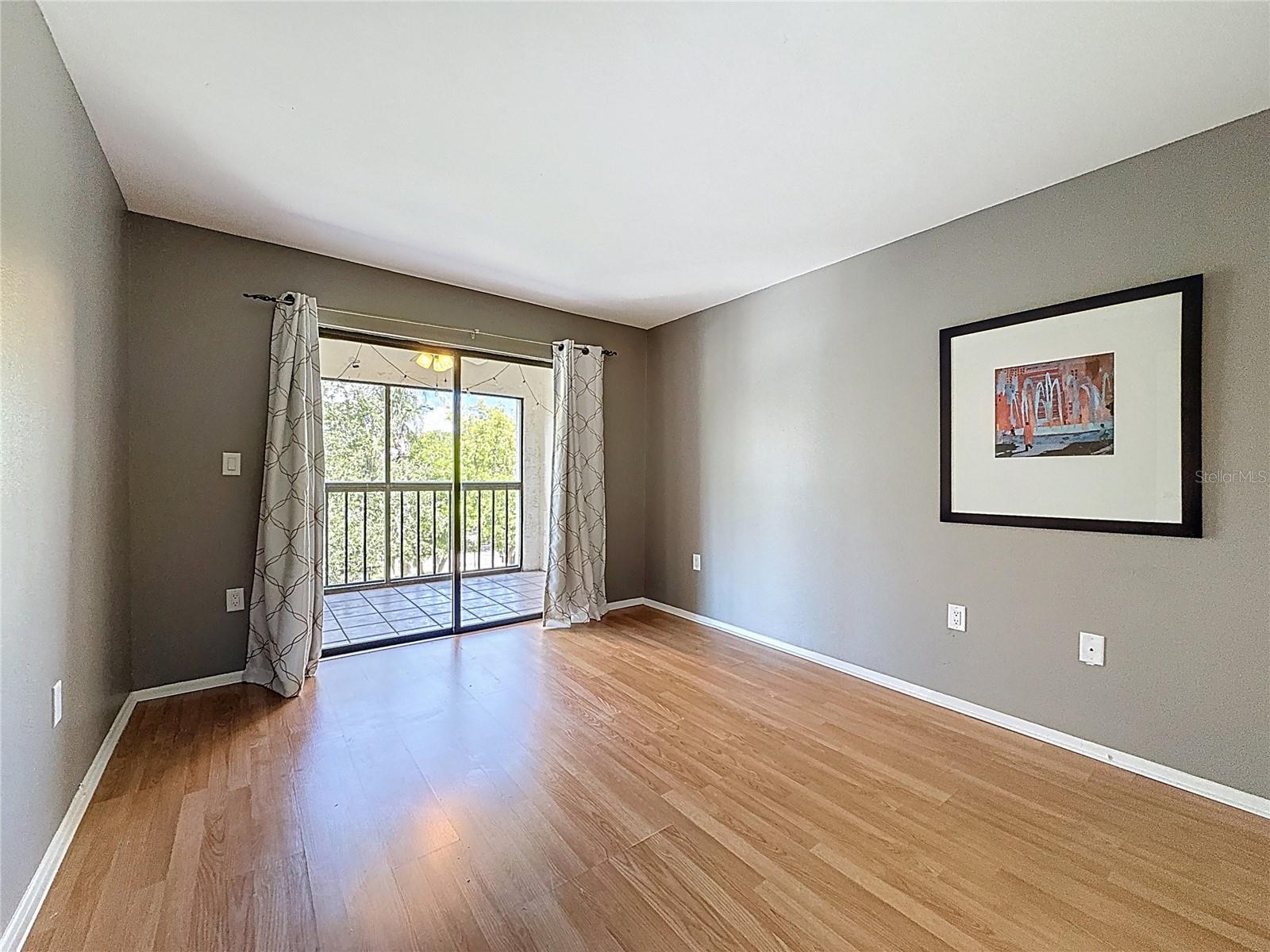 Image 42 of 77 For 2591 Countryside Boulevard 5308