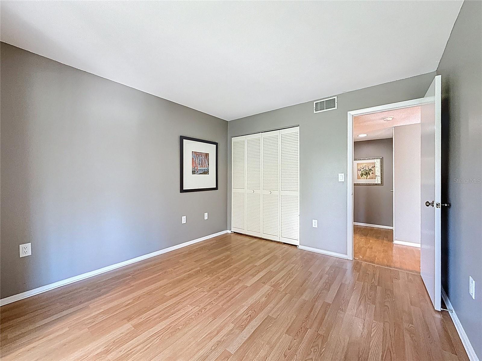 Image 43 of 77 For 2591 Countryside Boulevard 5308